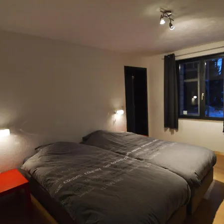 Modern In With Private Pool * Sourbrodt