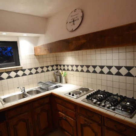 Modern Holiday In With Private Pool Vakantiehuis