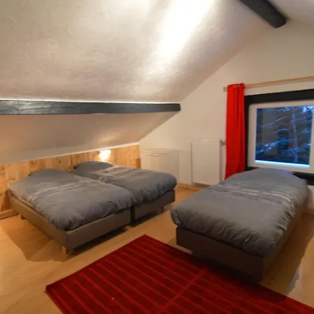 Modern In With Private Pool Holiday home *