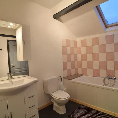 Modern In With Private Pool Sourbrodt
